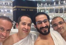 صور احمد حلمي في مكة بعد تماثلة من المرض
