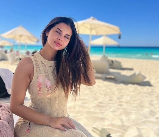 صور منة عرفة اسنتقرام تثير الجدل أطلالة جديدة