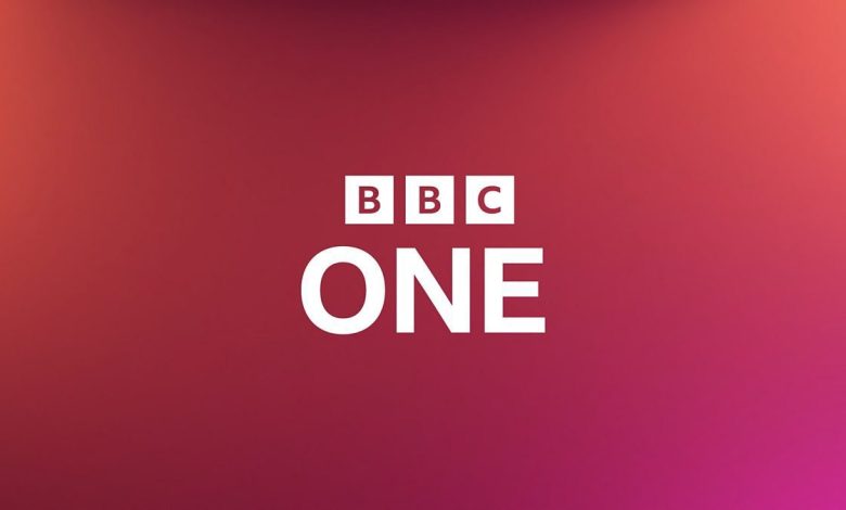 قناة BBC One هي واحدة من القنوات التلفزيونية الرائدة في المملكة المتحدة وتبث مجموعة متنوعة من البرامج الترفيهية، الإخبارية، والدرامية. يمكن استقبال القناة عبر الأقمار الصناعية والمنصات الرقمية المختلفة داخل المملكة المتحدة وبعض المناطق الأخرى. تردد قناة BBC One عبر الأقمار الصناعية 🔹 القمر الصناعي Astra 2E (28.2°E) التردد: 10818 ميجاهرتز الاستقطاب: عمودي (V) معدل الترميز: 22000 تصحيح الخطأ (FEC): 5/6 النظام: DVB-S QPSK 📡 البث داخل المملكة المتحدة: متاح عبر Freeview، Freesat، Sky، وVirgin Media. يتم تشفير بعض النسخ الخاصة بالمناطق الأخرى بسبب حقوق البث. 📡 البث خارج المملكة المتحدة: لا تتوفر BBC One بشكل مجاني على الأقمار الصناعية خارج بريطانيا، ولكن يمكن مشاهدتها عبر خدمات VPN أو الاشتراكات في منصات البث التي تقدم محتوى BBC.