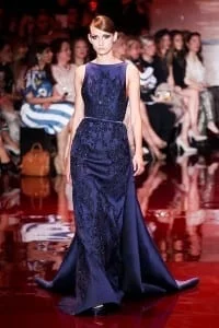 فساتين بالازرق ايلي صعب 2014 خريف وشتاء